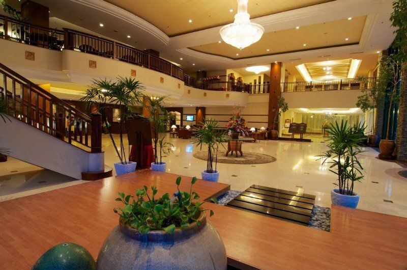 Ascott Gurney Penang Hotel George Town Exterior foto The lobby of the hotel